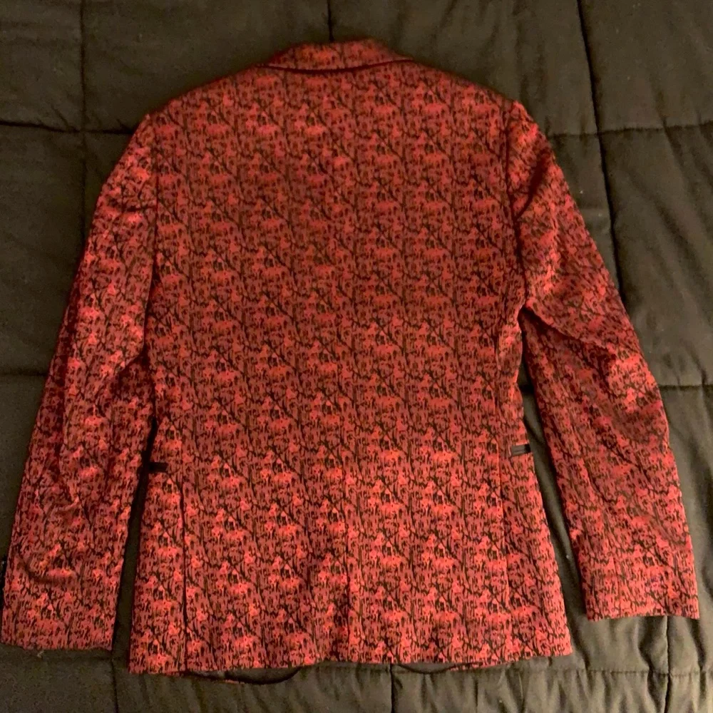 NEGOTIABLE LIKE NEW Joseph Abboud Floral Suit (Worn Once) - Picture 2 of 2